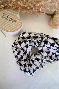Houndstooth Scrunchie