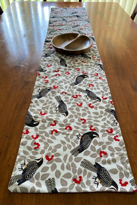 Table Runner Birds and Berries