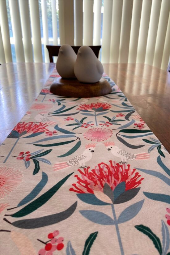 Table Runner Pink Cockatoos - Image 3
