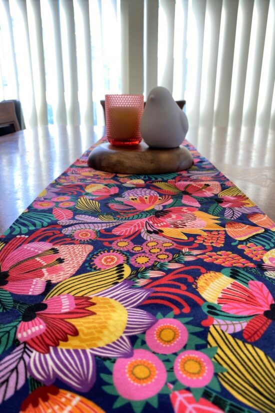 Table Runner Wild Proteas