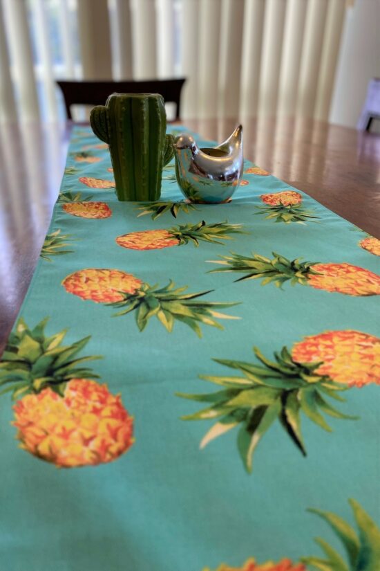 Table Runner Pineapples - Image 2