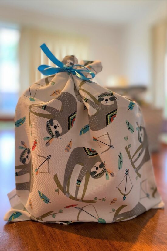 Reuseable Gift Bag Sloths - Image 3