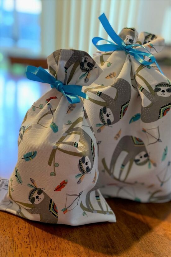 Reuseable Gift Bag Sloths - Image 2