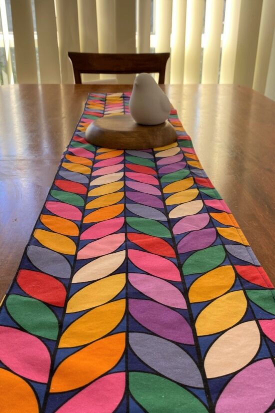 Table Runner Modern Leaves