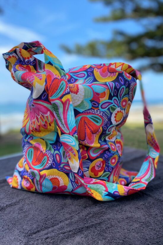 Carry Bag Vibrant Floral - Image 2