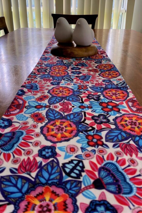 Table Runner Graphic Flowers