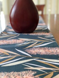 Table Runner Callistemon Navy