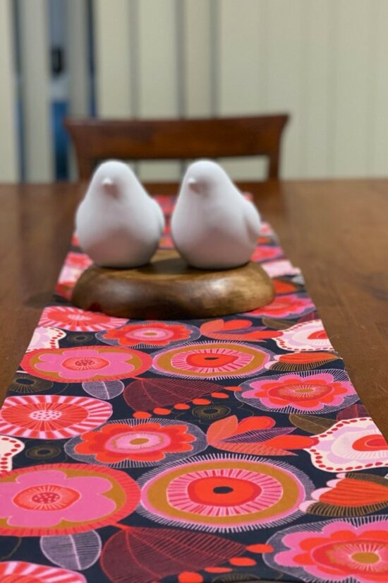 Table Runner Happiness - Image 3