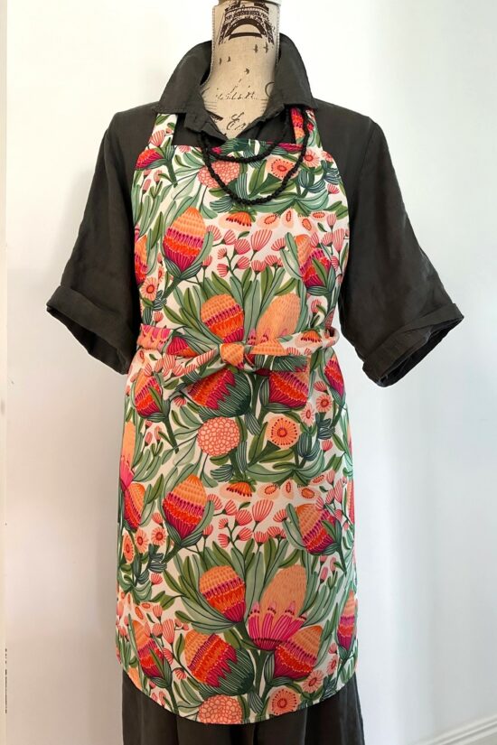 Apron Gum Blossoms