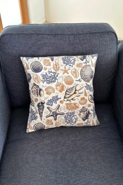 Seashells cushion cover